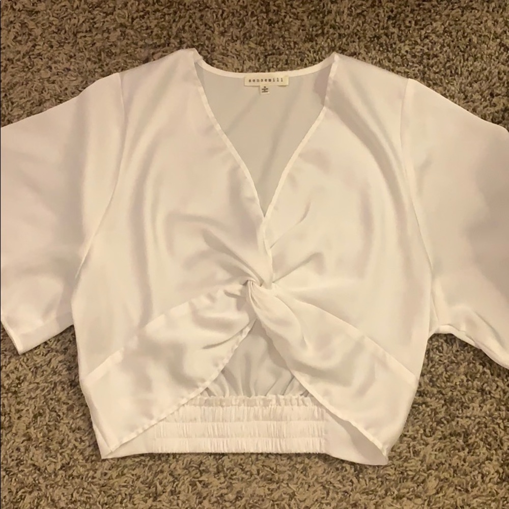 White knot crop top
